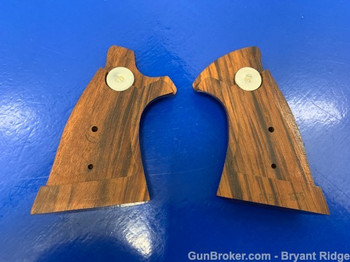 Smith & Wesson N Frame Sq Butt Original Target Grips