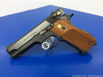 1981 Smith & Wesson Model 39-2 4" GORGEOUS BLUE FINISH