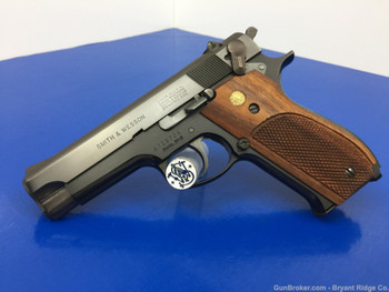 1981 Smith & Wesson Model 39-2 4"