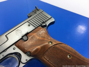 1979 Smith and Wesson Model 41 .22LR Blue *RARE 5 1/2" HEAVY BARREL MODEL*