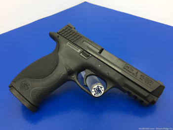 2012 Smith Wesson M&P40 .40 S&W 4.25" *STUNNING CARRY AND RANGE KIT MODEL*