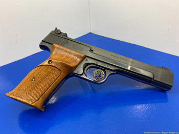 1982 Smith Wesson 41 .22 Lr Blue 5.5" *COVETED S&W SEMI AUTOMATIC PISTOL!*