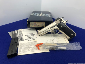1982 Smith Wesson 459 .9mm 4" *STUNNING NICKEL FINISH MODEL*