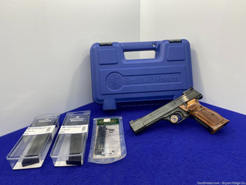 Smith Wesson 41 .22 LR Blue *BEAUTIFUL POLISHED WOOD GRIP*