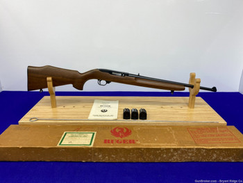 1968 Ruger 10/22 .22LR 18.5" *RARE FINGERGROOVE UNCHECKERED STOCK MODEL*
