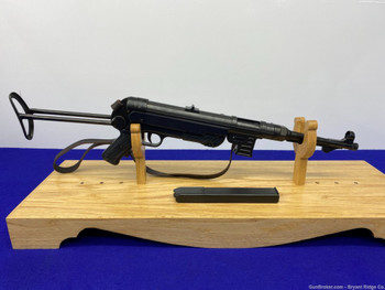 Replica MP40 Submachine Gun *SUPER COOL REPLICA GUN FOR DISPLAY PURPOSES*