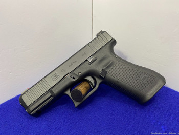 Glock 45 Gen5 9x19mm nDLC 4.02" *DESIRABLE HYBRID BETWEEN A G19 & G17*