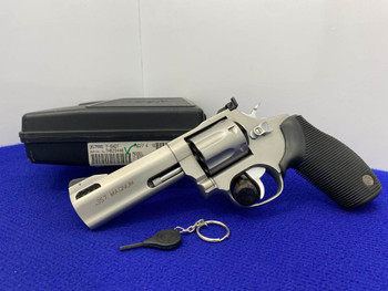 Taurus 627 Tacker .357 Mag Stainless 4" *EYE-CATCHING 7-SHOT REVOLVER*