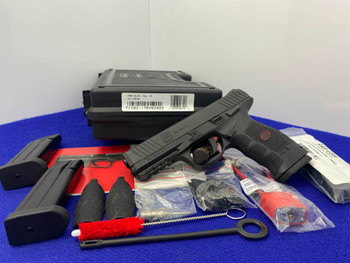 SAR USA SAR9 9mm Black 4.4" *BUILT FOR PERFORMANCE, COMFORT AND CONFIDENCE*