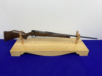 Weatherby Mark V Deluxe .257 Wby.mag Blue 26" *GORGEOUS MONTE CARLO STOCK*