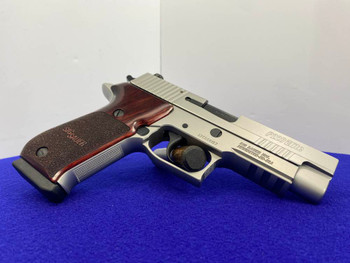 2019 Sig Sauer P220 Elite Stainless .45ACP *POWERFUL SEMI-AUTOMATIC PISTOL*