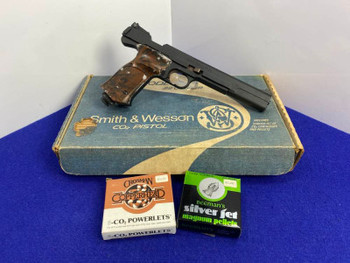 Smith & Wesson 78G .22 Cal CO2 Air Pistol Kit *W/ ORIGINAL BOX AND PELLETS*