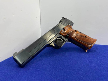 Smith and Wesson Model 41 5.5" Blued .22 LR *DESIRABLE TARGET PISTOL*