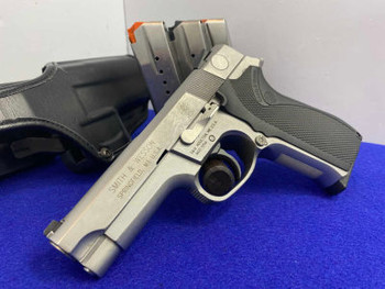 Smith Wesson 5946 9mm Stainless *AWESOME SEMI-AUTO PISTOL w/ HOLSTER*