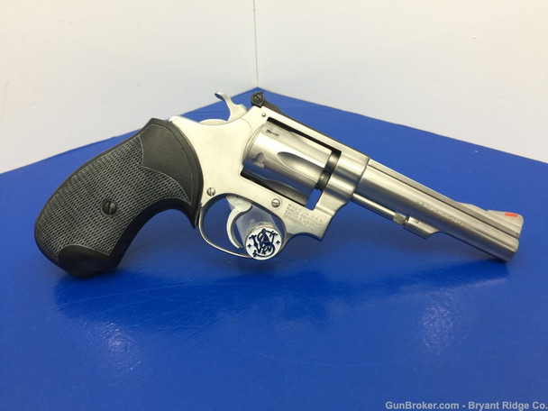 Smith & Wesson 651 .22 Mag Stainless 4" *STUNNING TARGET KIT GUN*