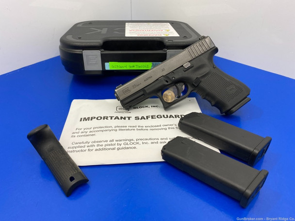 Glock 23 Gen 4 .40 S&W Black *GREAT MODEL FOR CONCEALED CARRY!*