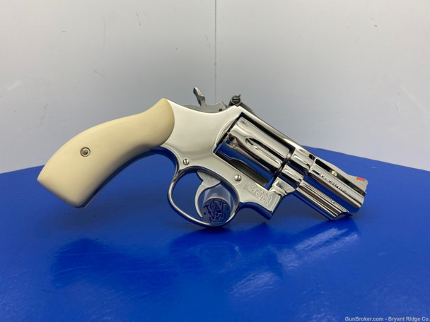 Smith Wesson 66 .357 Mag 2.5" *ABSOLUTELY BREATHTAKING BRIGHT STAINLESS*