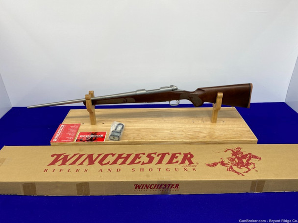 Winchester 70 Featherweight .308 Stainless 22" *EYE CATCHING JEWELED BOLT*
