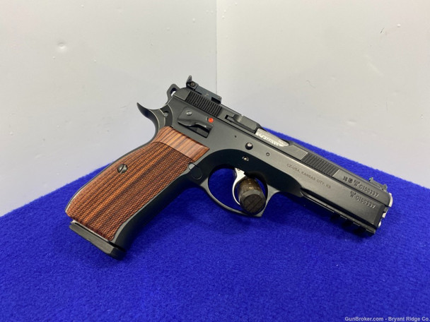 2016 CZ 75 SP-01 Accu Shadow 9mm Black 4.6" *CUSTOM GONCOLO ALVES GRIPS* 2016 CZ 75 SP-01 Accu Shadow 9mm Black 4.6" *CUSTOM GONCOLO ALVES GRIPS*