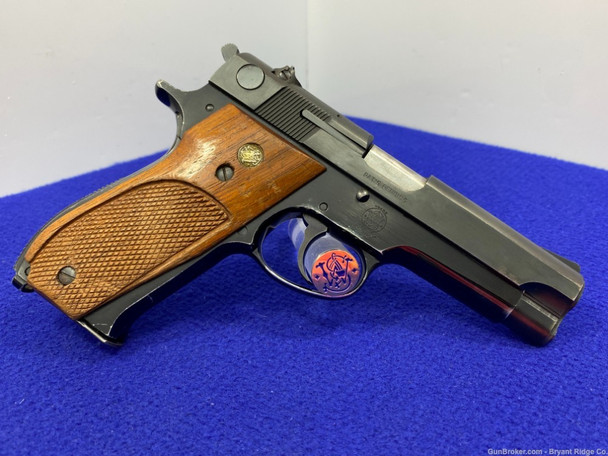 Smith Wesson 39-2 9mm Blue 4" *EXCELLENT EARLY PRODUCTION MODEL* Smith Wesson 39-2 9mm Blue 4" *EXCELLENT EARLY PRODUCTION MODEL*