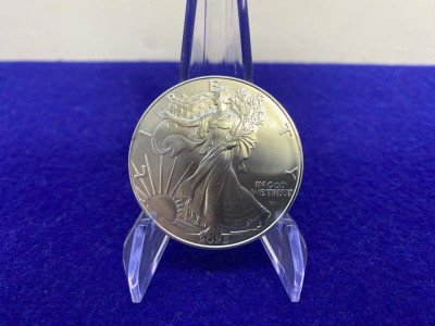 AMERICAN SILVER EAGLE (1) -US Mint -2025 Issue- 1oz Fine Silver*
