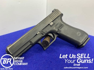 Glock 17 Gen 5 9mm Black 4.49" *ULTRA RELIABLE SEMI-AUTOMATIC PISTOL*-GID1171963571
