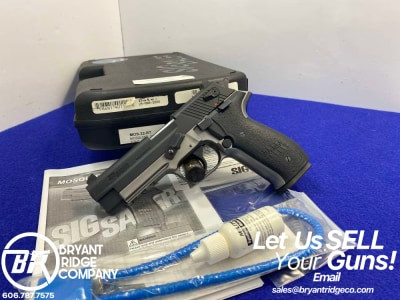 Sig Sauer Mosquito .22 LR 3.98" *CLASSIC DUO-TONE FINISH*