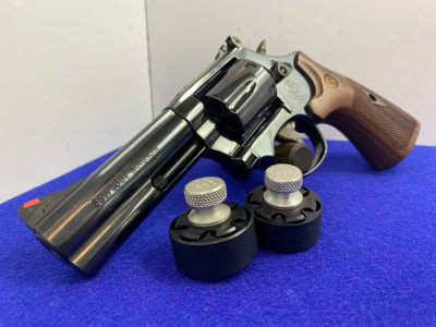 Smith Wesson 586-8 .357 Magnum Blued 4" *DISTINGUISHED COMBAT MAGNUM*
