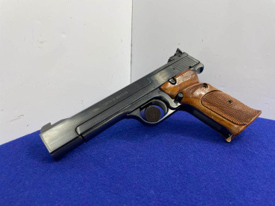 Smith & Wesson Model 41 .22LR 5.5" Blued *PRECISION TARGET RIMFIRE PISTOL*