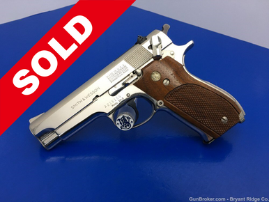 Smith and Wesson Model 39-2 4