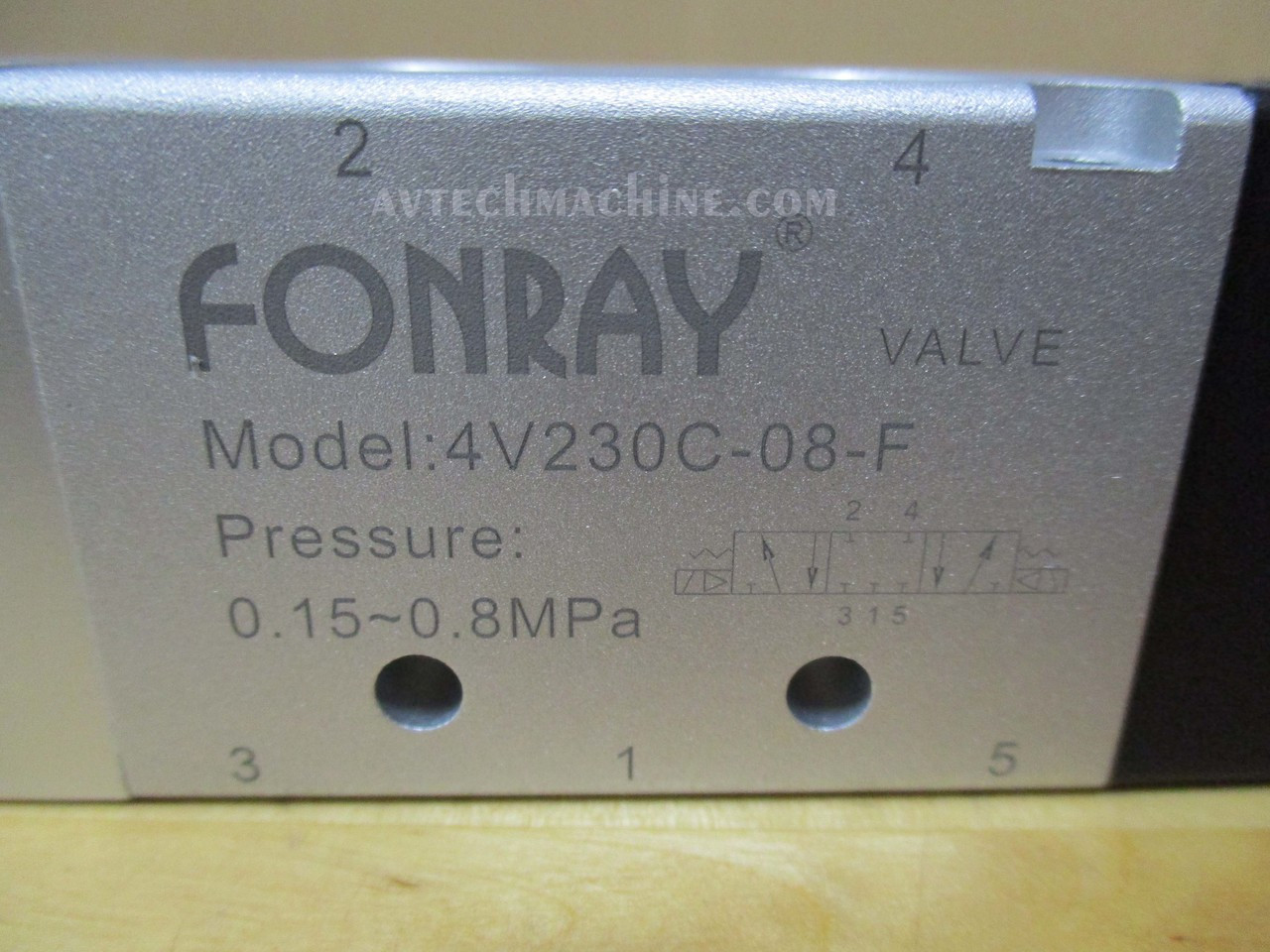 4V230C-08-F-AC220