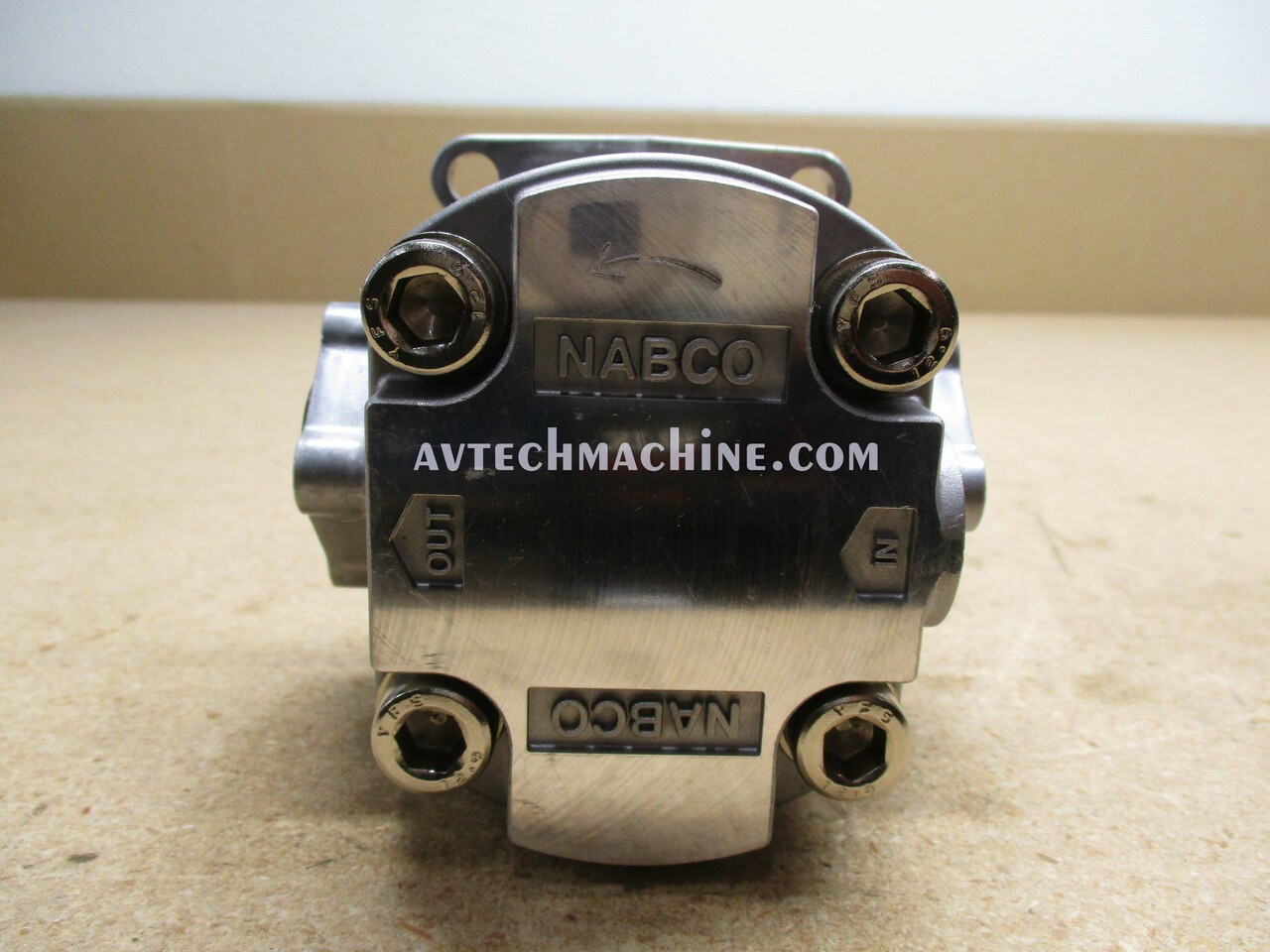 GN20CPB Nabco Hydraulic Gear Pump Operational Pressure 200Kg