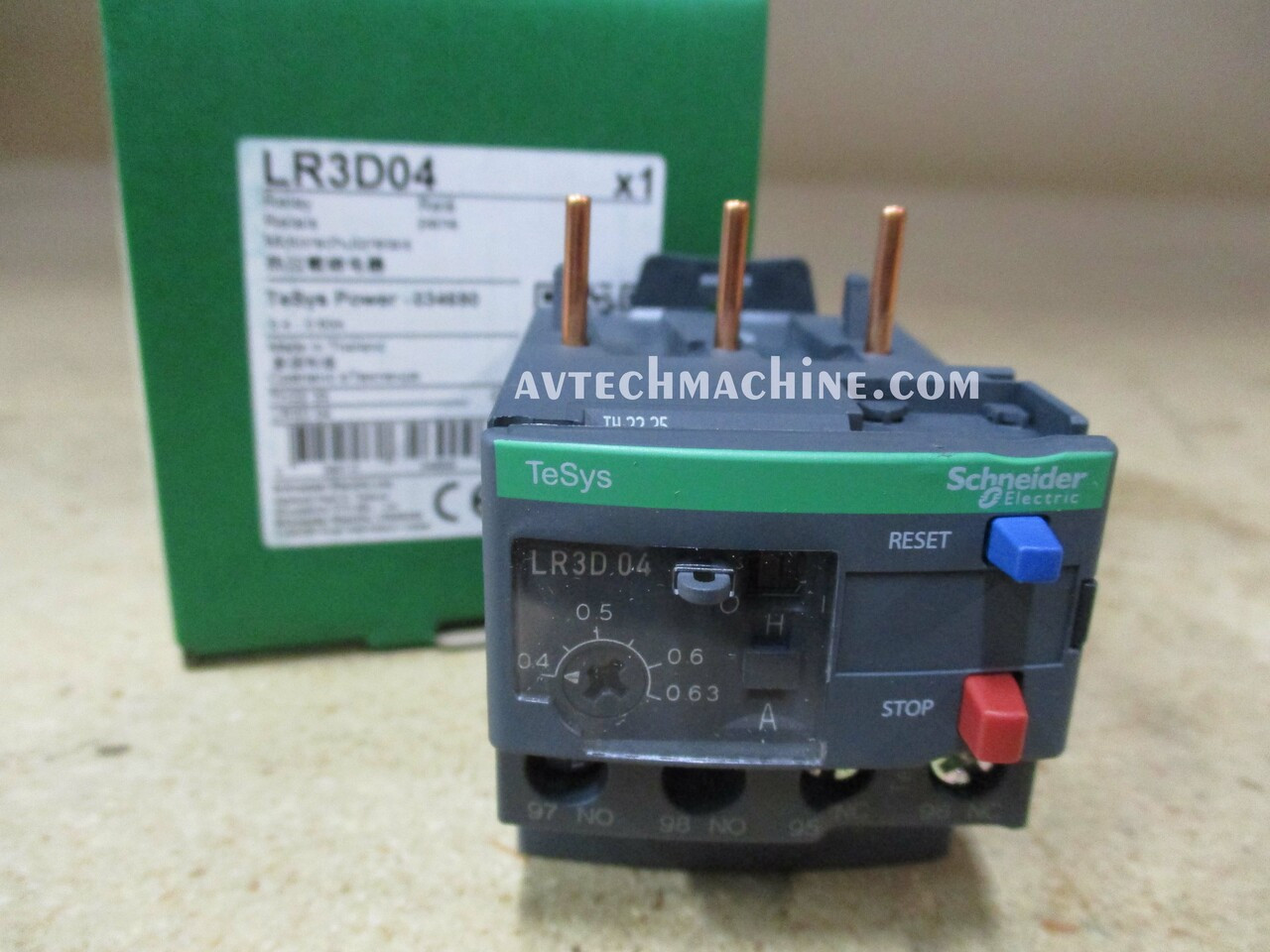 LR3D04