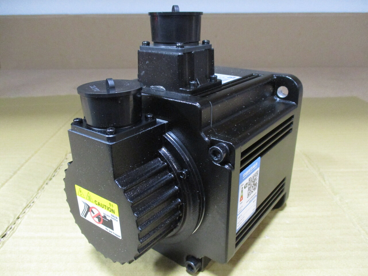 Servomotore DELTA ECMA-E21315RS – 1,5kW, 220VAC, 2000RPM, 17-bit, Nuovo