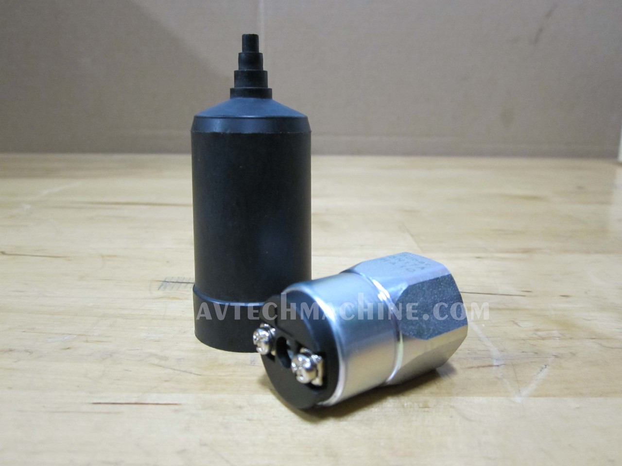 DBS0B060
