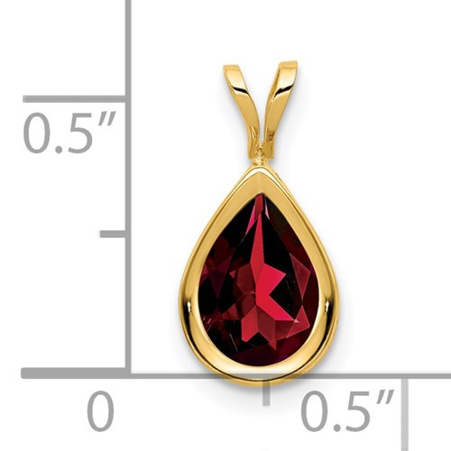 14kyg 1.5ct pear shaped Garnet pendant