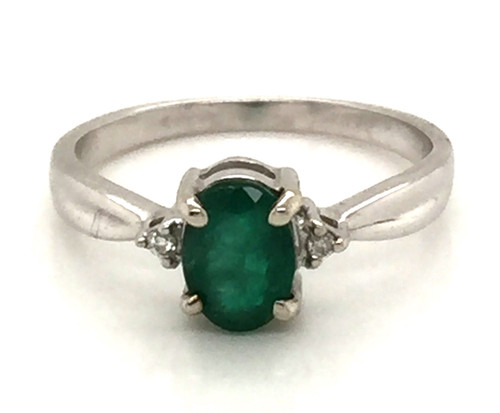 14kwg oval Emerald (2) diamond ring