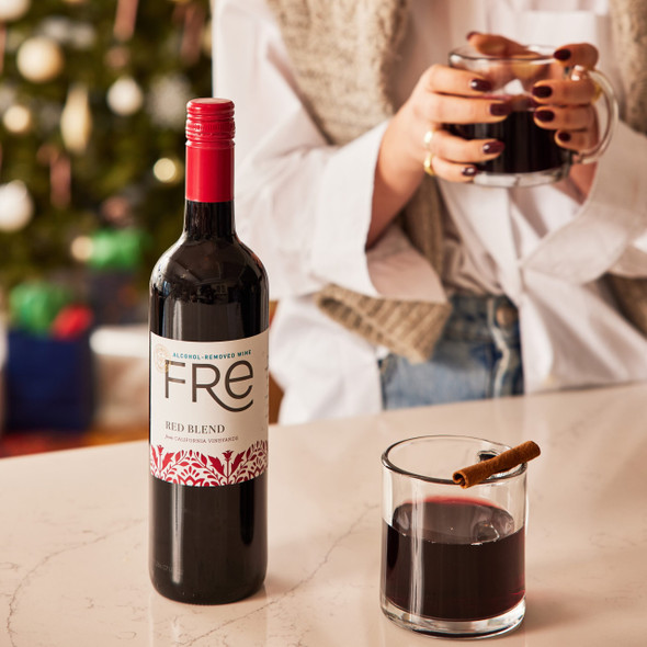 Sutter Home FRE Red Blend non-alcoholic red wine bottle