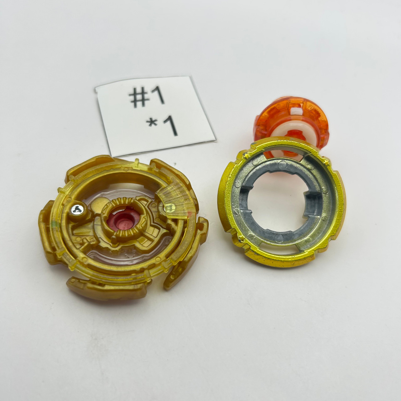 ベイブレードバースト　アルタークロノス黄金 イチバン！クロノス (アルタークロノス黄金 ver.)】コロコロ