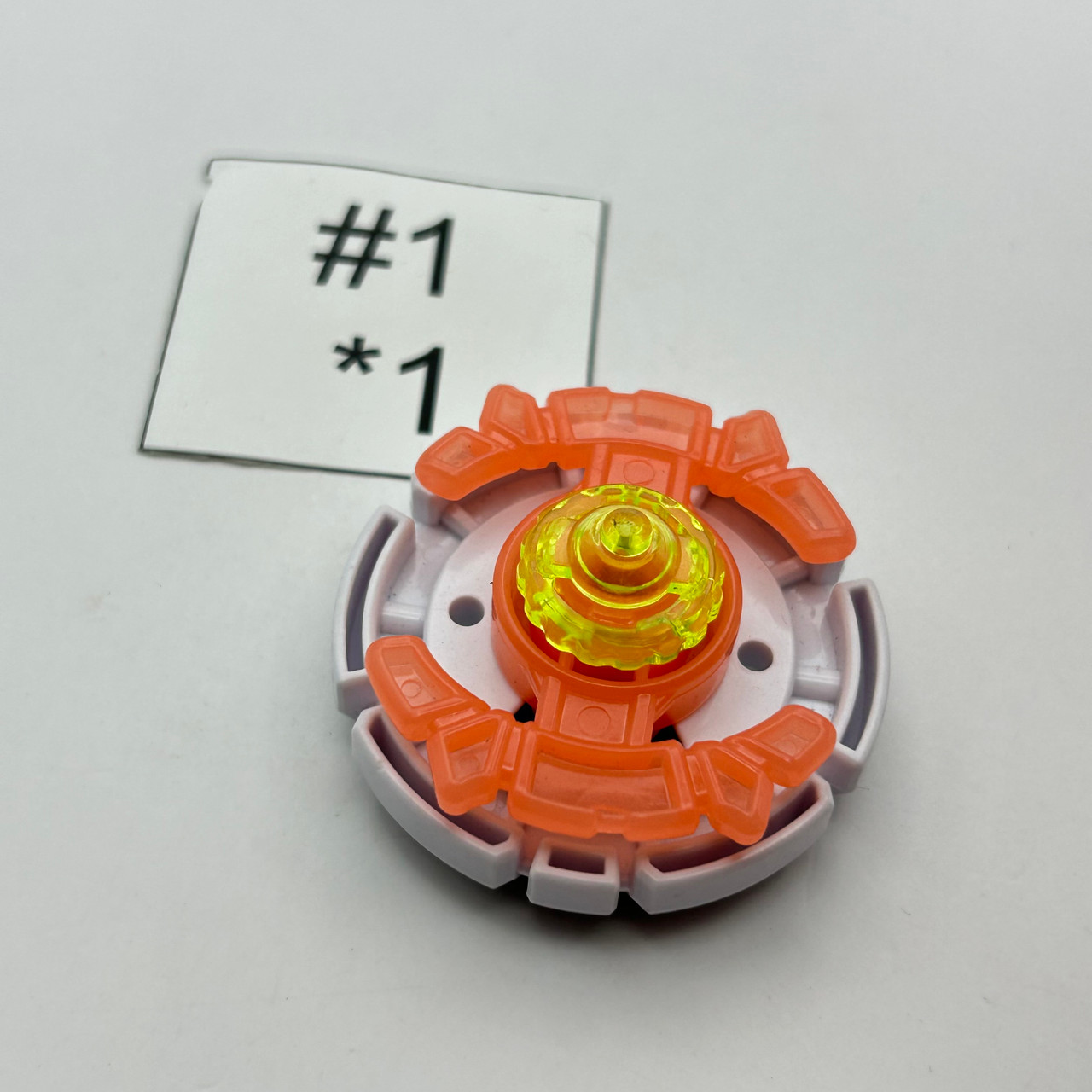 TAKARA TOMY Heat Leone H145S Metal Fusion Plastic Beyblade BB-45