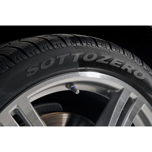 Gyeon Q2 Tire. 50/50 photo