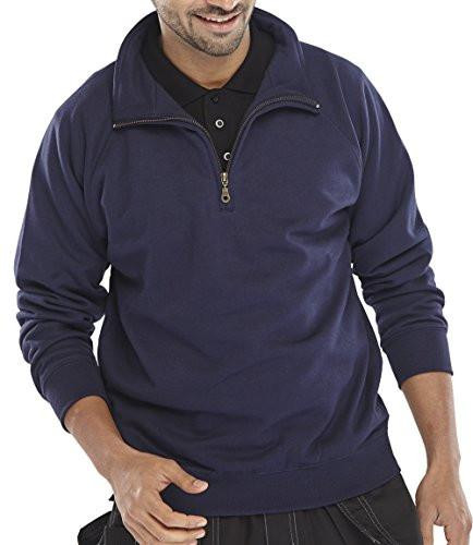 Quarter Zip Fleece Navy Blue XS, a men's slim-fit navy blue fleece with a quarter zip collar and long sleeves, worn by a male model.