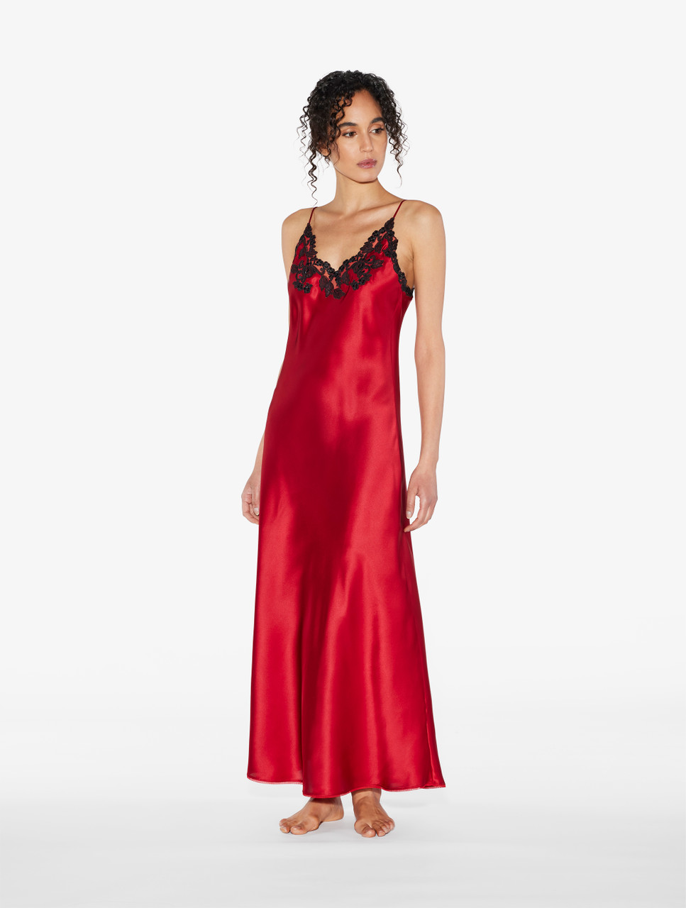 Red long nightgown with frastaglio