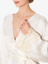 White long silk robe with ivory frastaglio_3