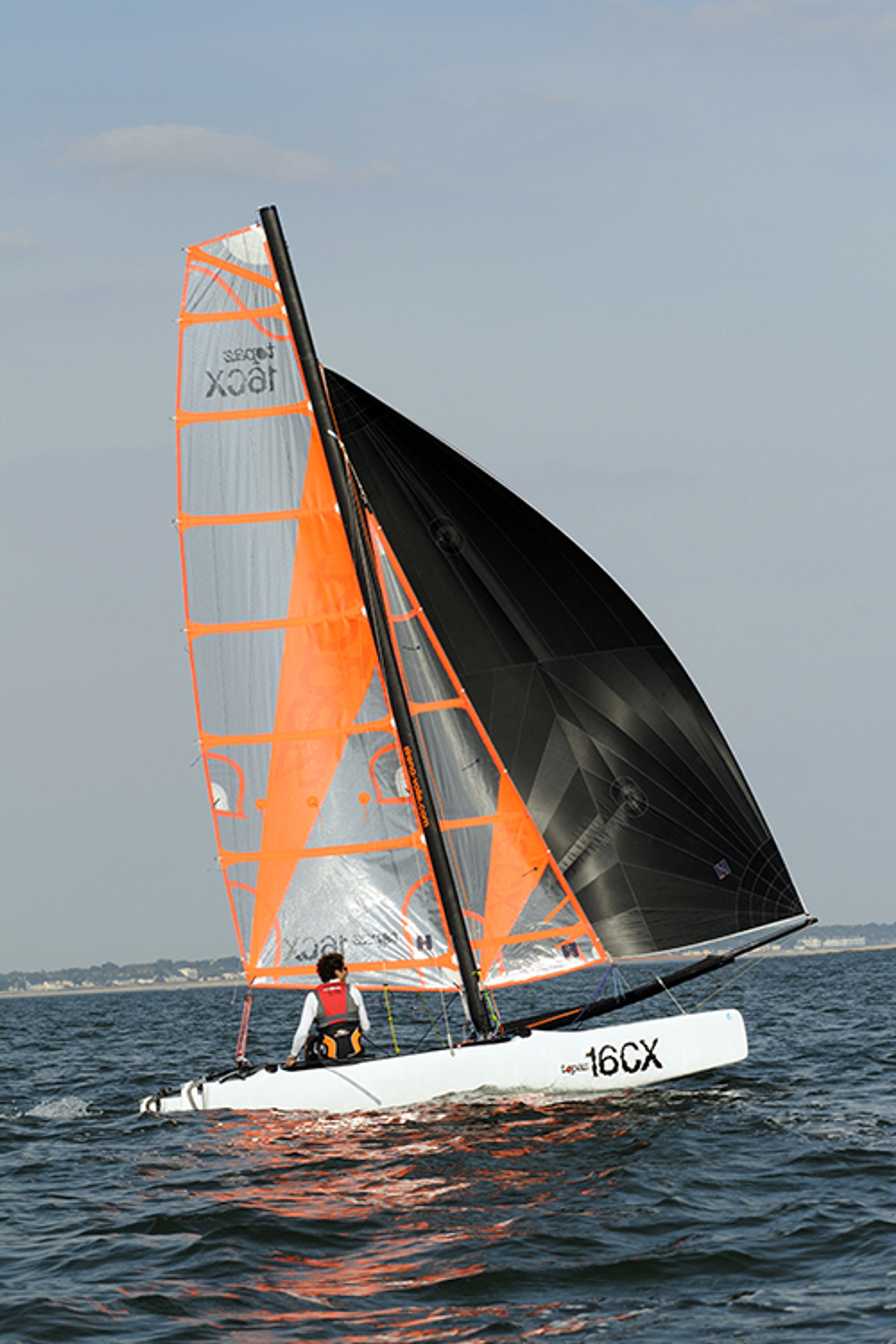 catamaran topaz 16