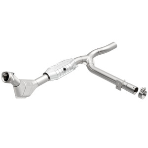 MagnaFlow Direct Fit Catalytic Converter 99-00 Ford F-150 4.6L
