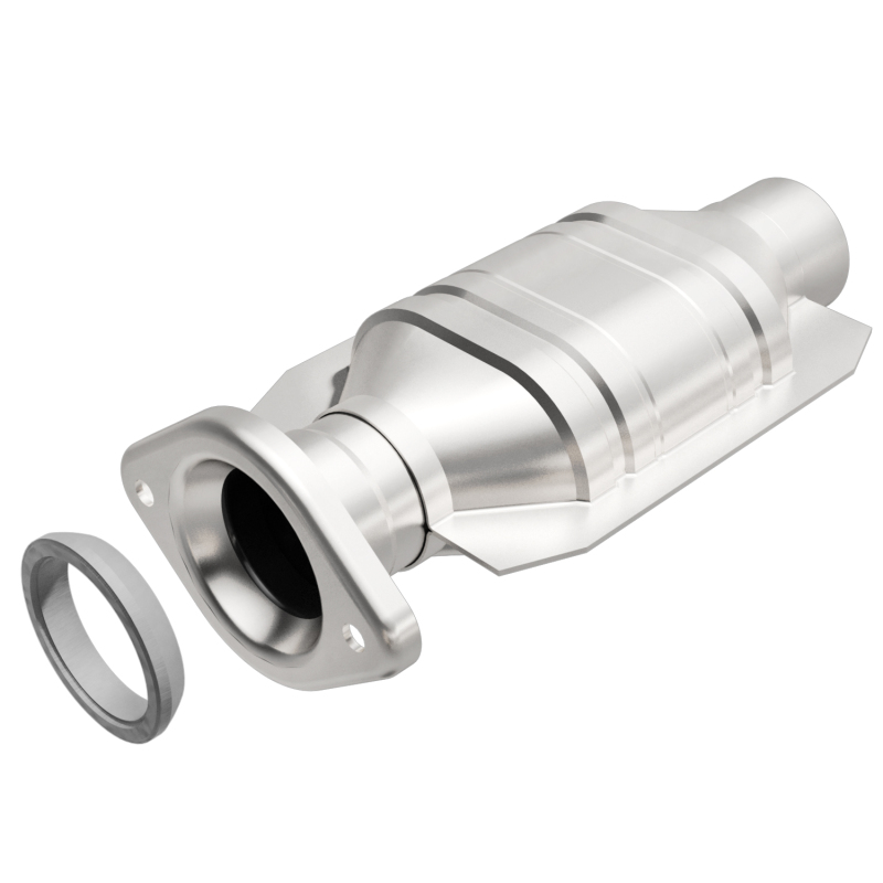 MagnaFlow Direct Fit Catalytic Converter 01-03 Highlander underbody