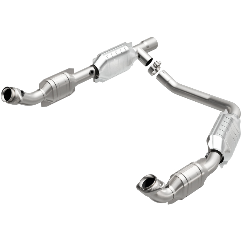 MagnaFlow Direct Fit Catalytic Converter 06 Ford E350 Van 5.4L