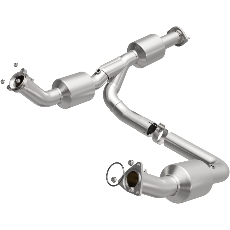 MagnaFlow 18-20 Chevrolet Express 2500 Single Underbody 4.3L Direct Fit Catalytic Converter