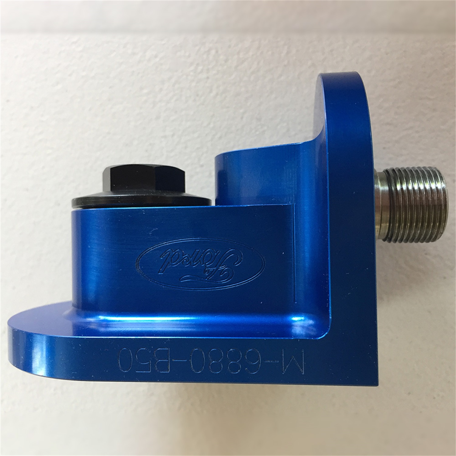 Billet 90 Degree Oil Filter Adaptor For Pushrod V8 Engines (M-6880-B50)